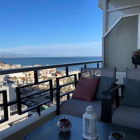 Apartamento Totalmente Reformado Con Piscina Y Jardines Al Lado De La Playa De La Carihuela 托雷莫利诺斯 外观 照片