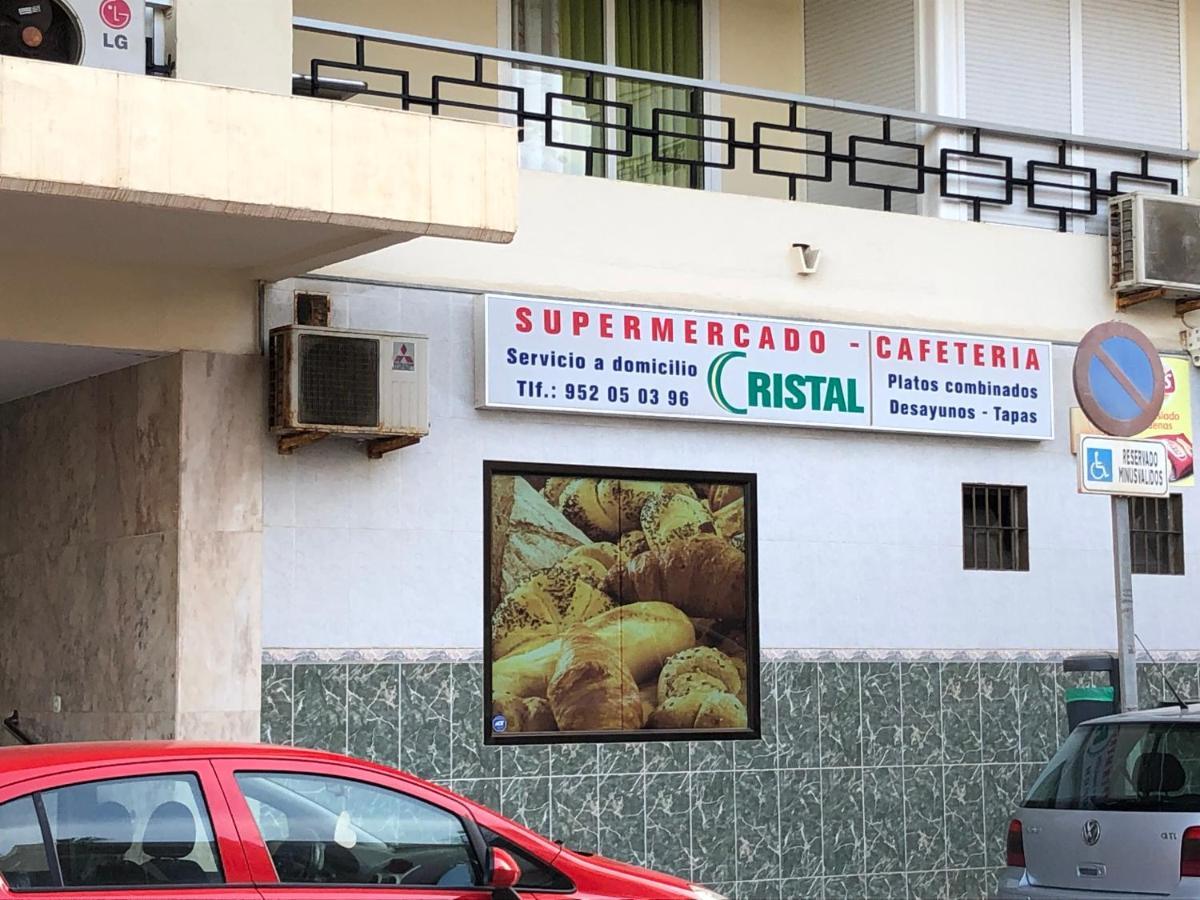 Apartamento Totalmente Reformado Con Piscina Y Jardines Al Lado De La Playa De La Carihuela 托雷莫利诺斯 外观 照片