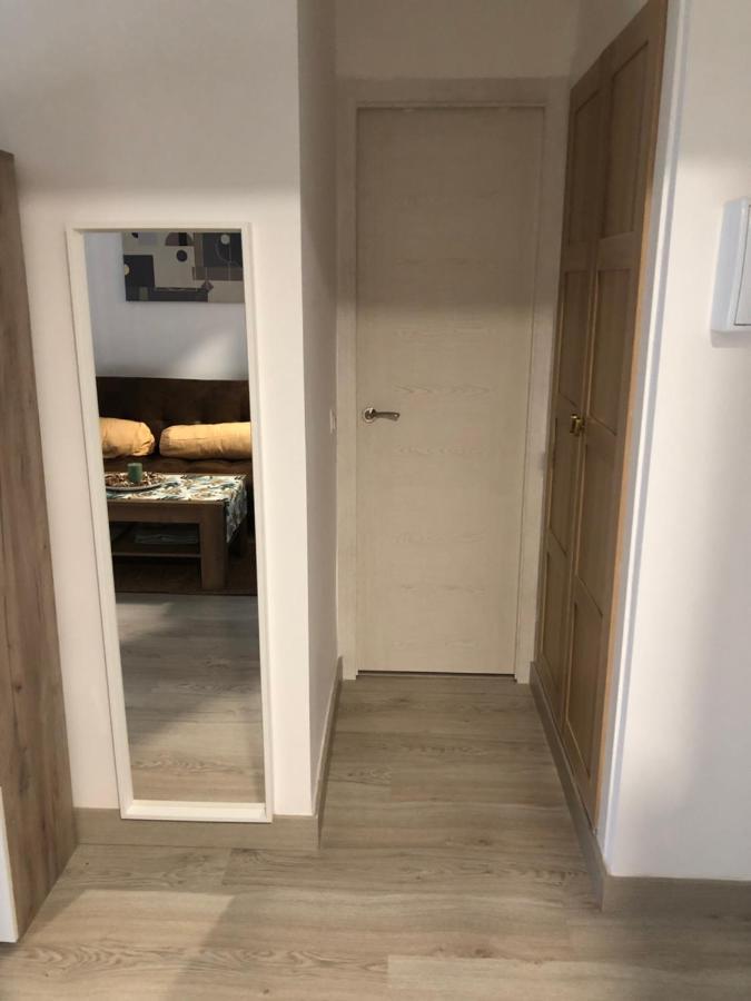 Apartamento Totalmente Reformado Con Piscina Y Jardines Al Lado De La Playa De La Carihuela 托雷莫利诺斯 外观 照片